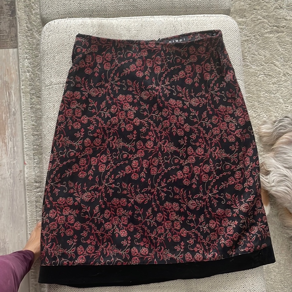 Dimri circle skirt with flower design